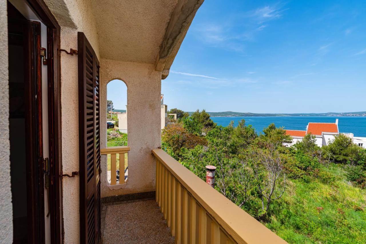 Apartment Sea And Mountain With Pool Novigrad  Dış mekan fotoğraf