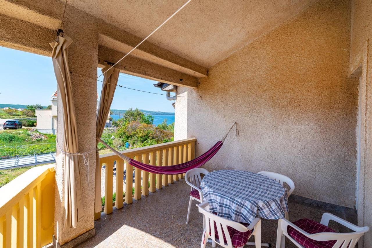 Apartment Sea And Mountain With Pool Novigrad  Dış mekan fotoğraf